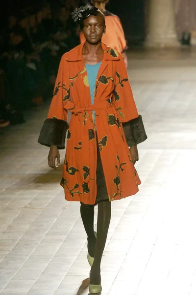 Look 64
